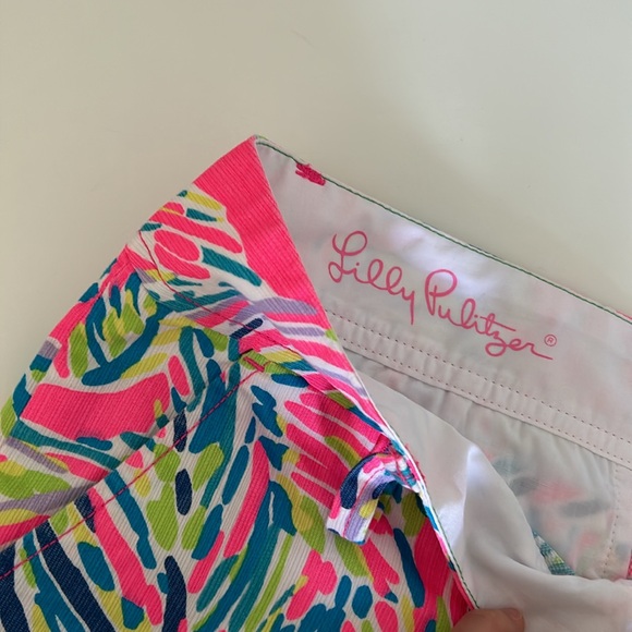 Lily Pulitzer Women Callahan Shorts in Palm Reader Size 2 - Picture 3 of 10